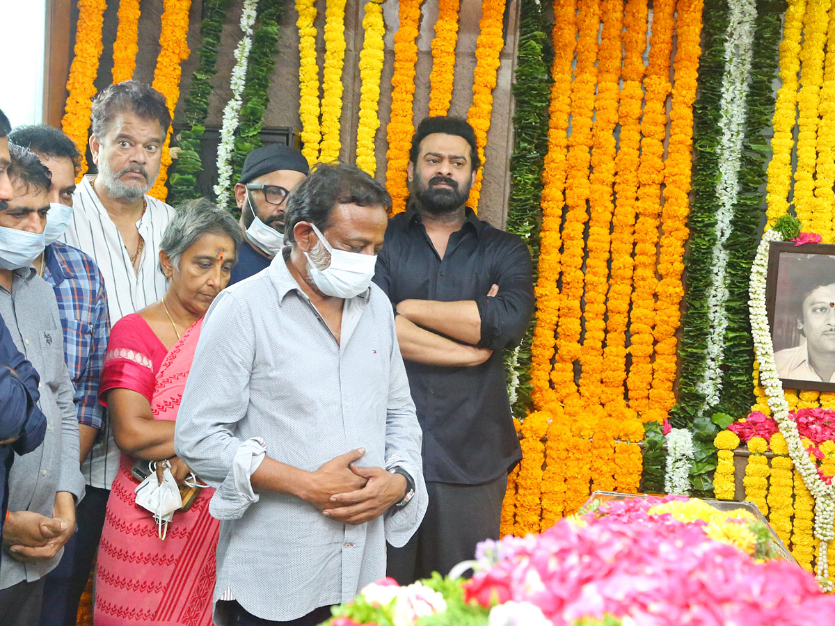 Celebrities Pay Tribute To Krishnam Raju - Sakshi54