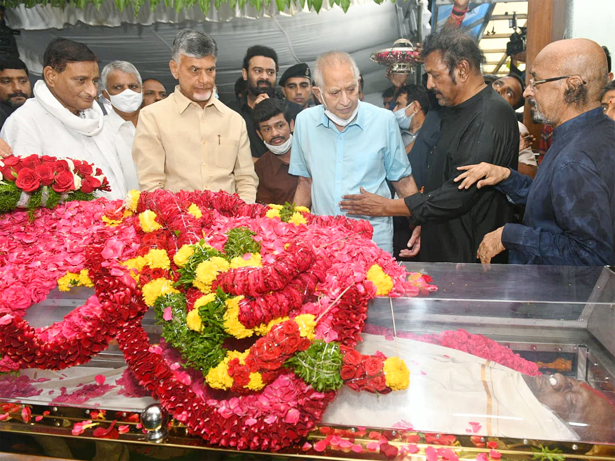 Celebrities Pay Tribute To Krishnam Raju Photo Gallery 2 - Sakshi6