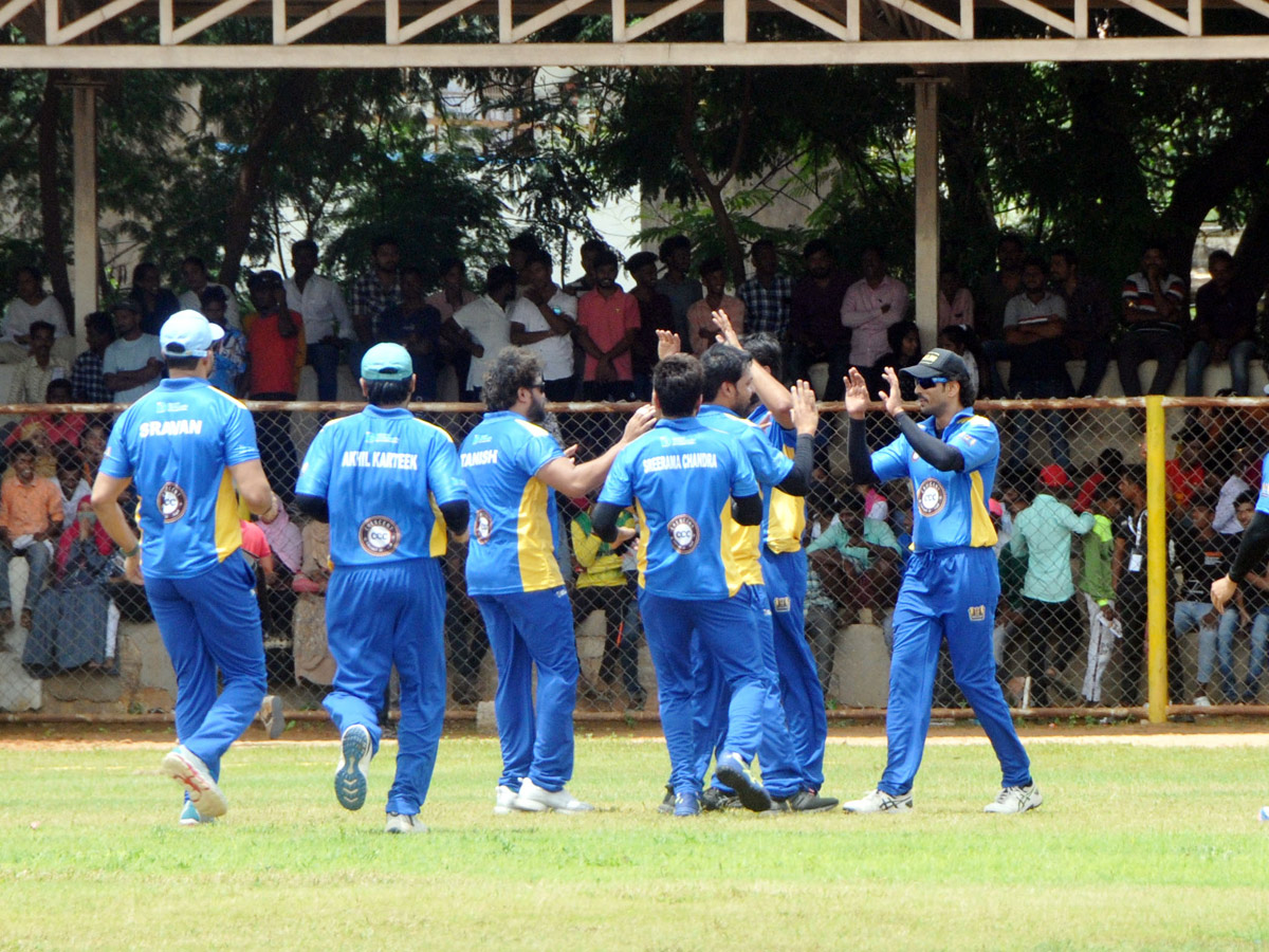 Cine Stars Cricket Match 2022 held in Anantapur Photo Gallery - Sakshi12