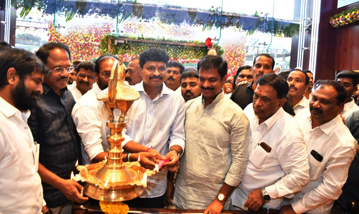 Chennai Shopping Mall Inauguration At Mahabubnagar - Sakshi2