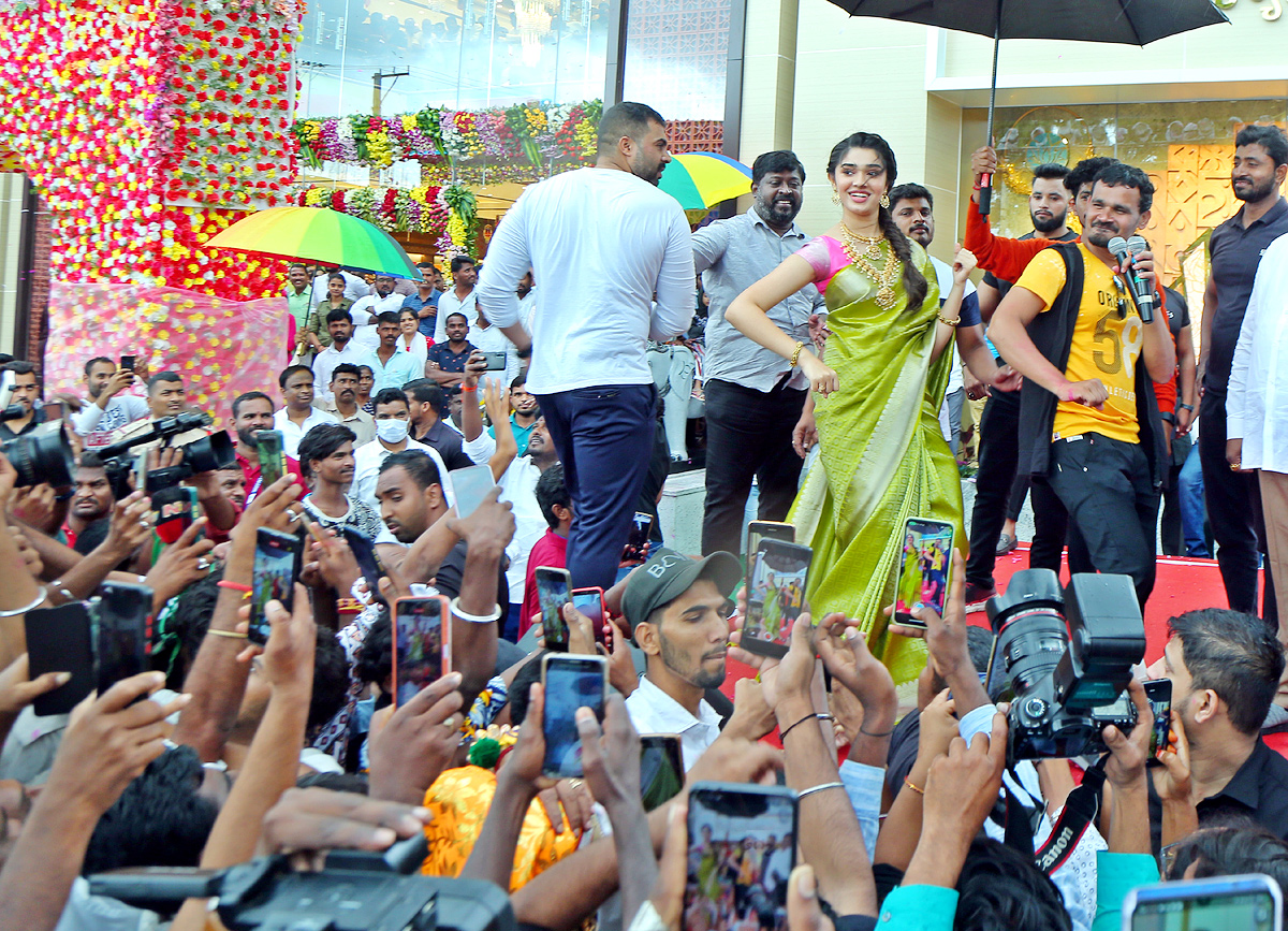 Chennai Shopping Mall Inauguration At Mahabubnagar - Sakshi4