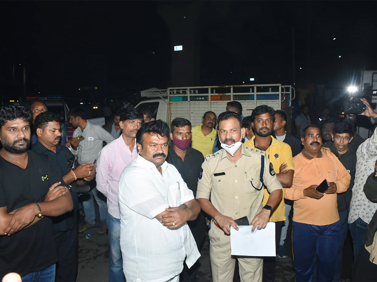 Fire Accident In Secunderabad Ruby Hotel Photos  - Sakshi13