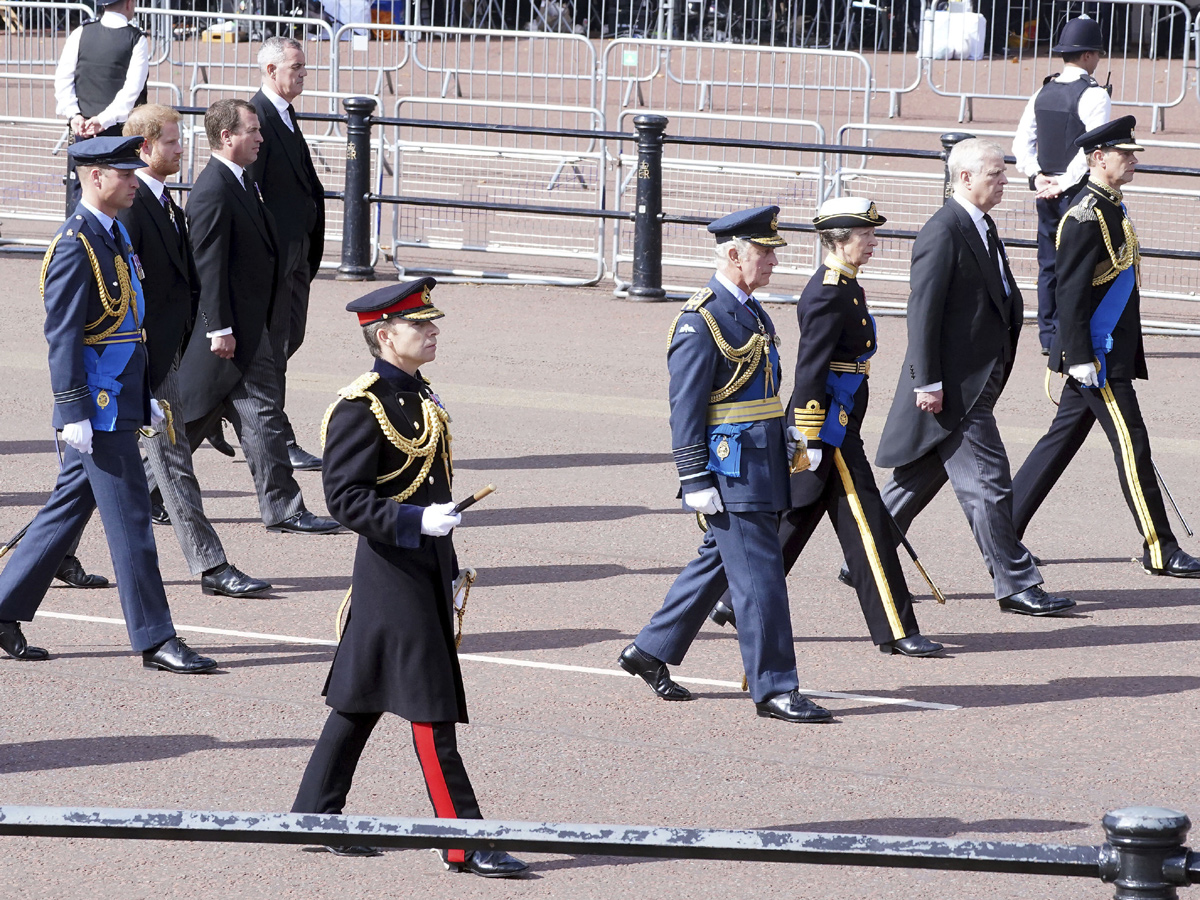 King Charles William and Harry join queens coffin at Westminster Hall Photo Gallery - Sakshi2