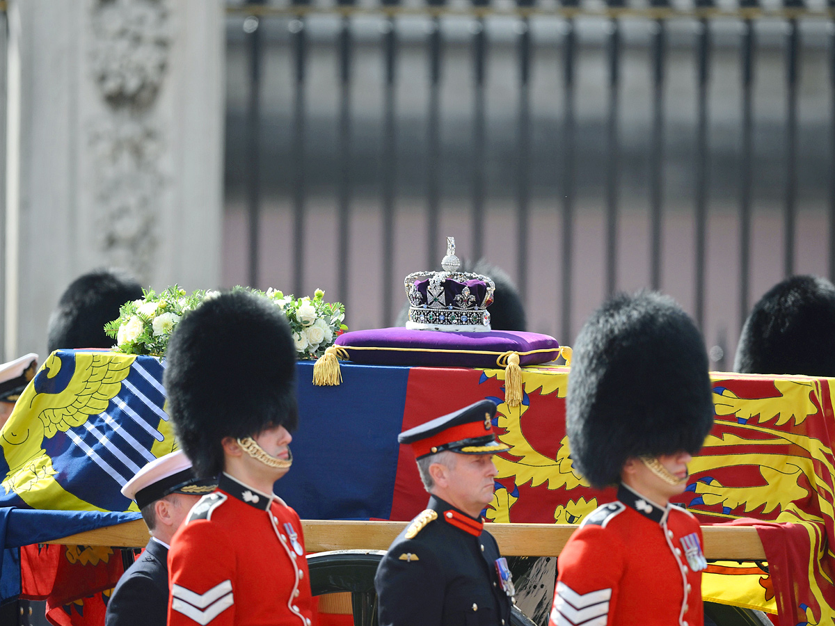 King Charles William and Harry join queens coffin at Westminster Hall Photo Gallery - Sakshi11