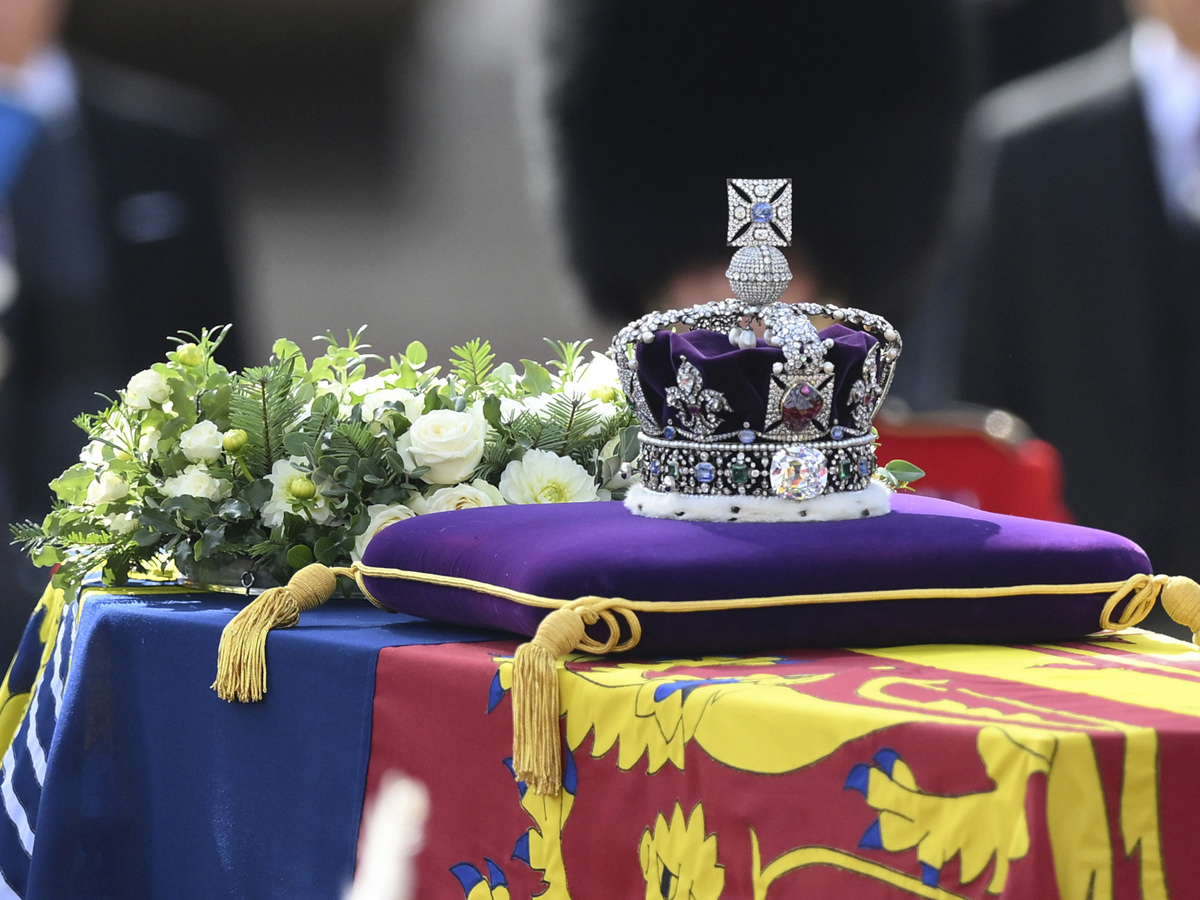 King Charles William and Harry join queens coffin at Westminster Hall Photo Gallery - Sakshi3