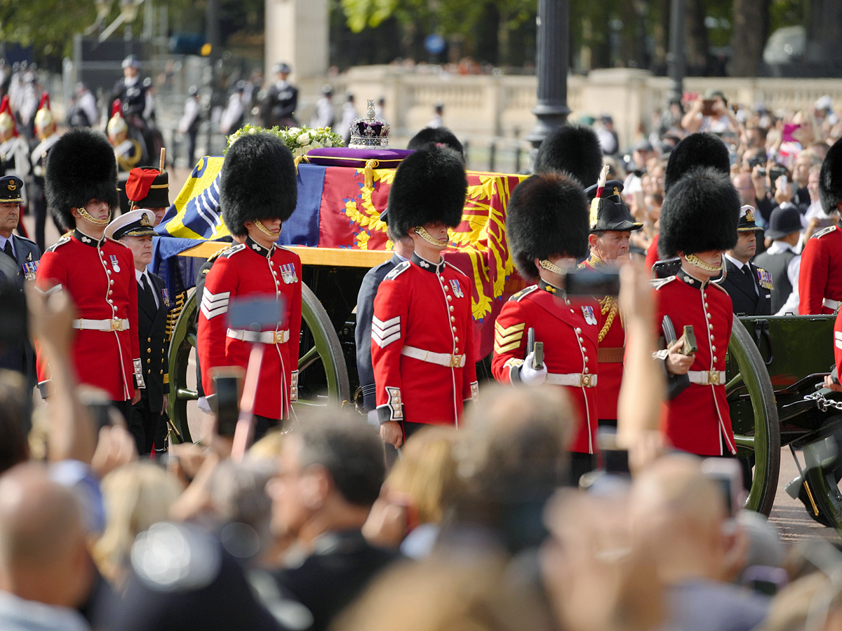 King Charles William and Harry join queens coffin at Westminster Hall Photo Gallery - Sakshi4