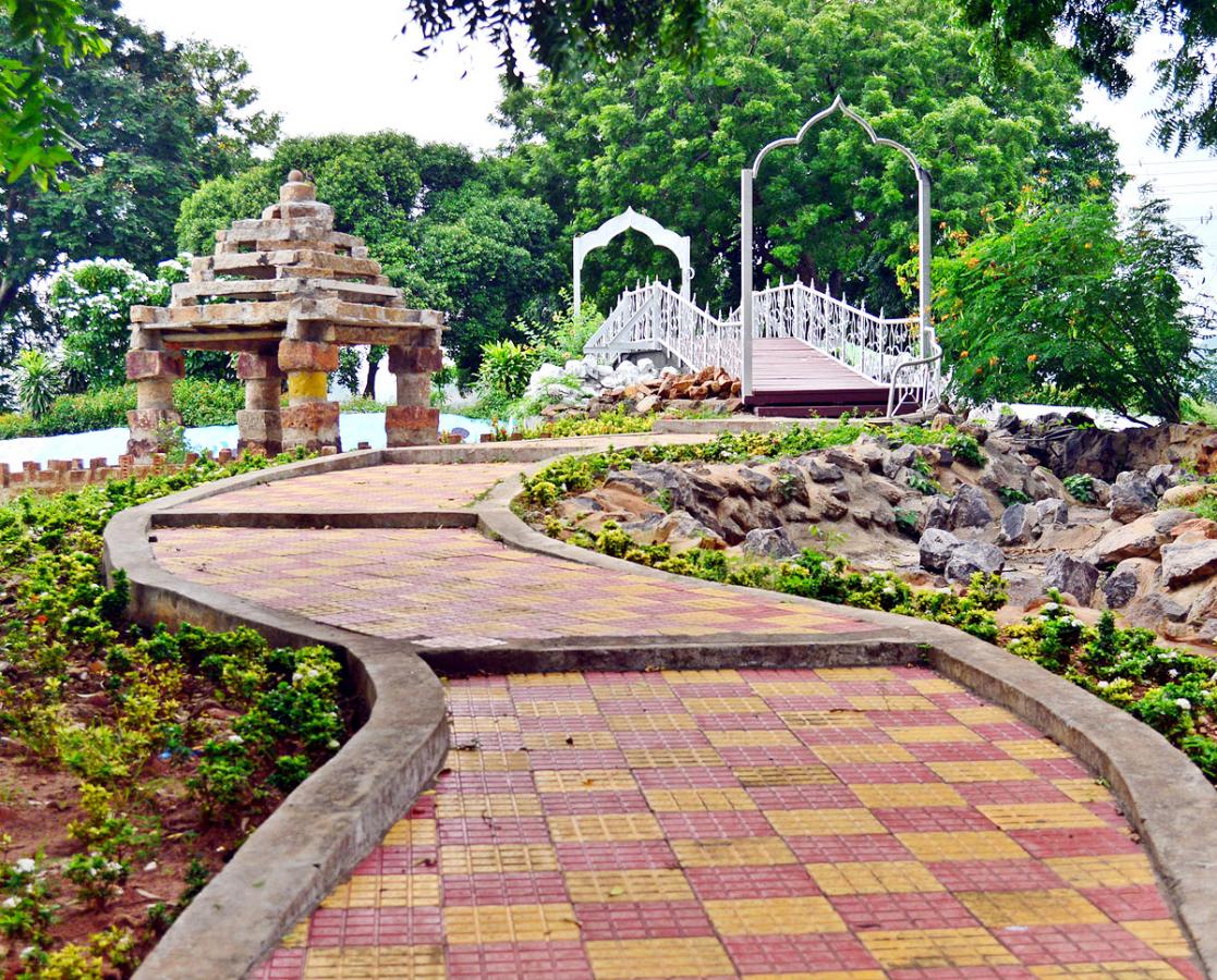 Rajiv Gandhi Park in Vijayawada  - Sakshi5