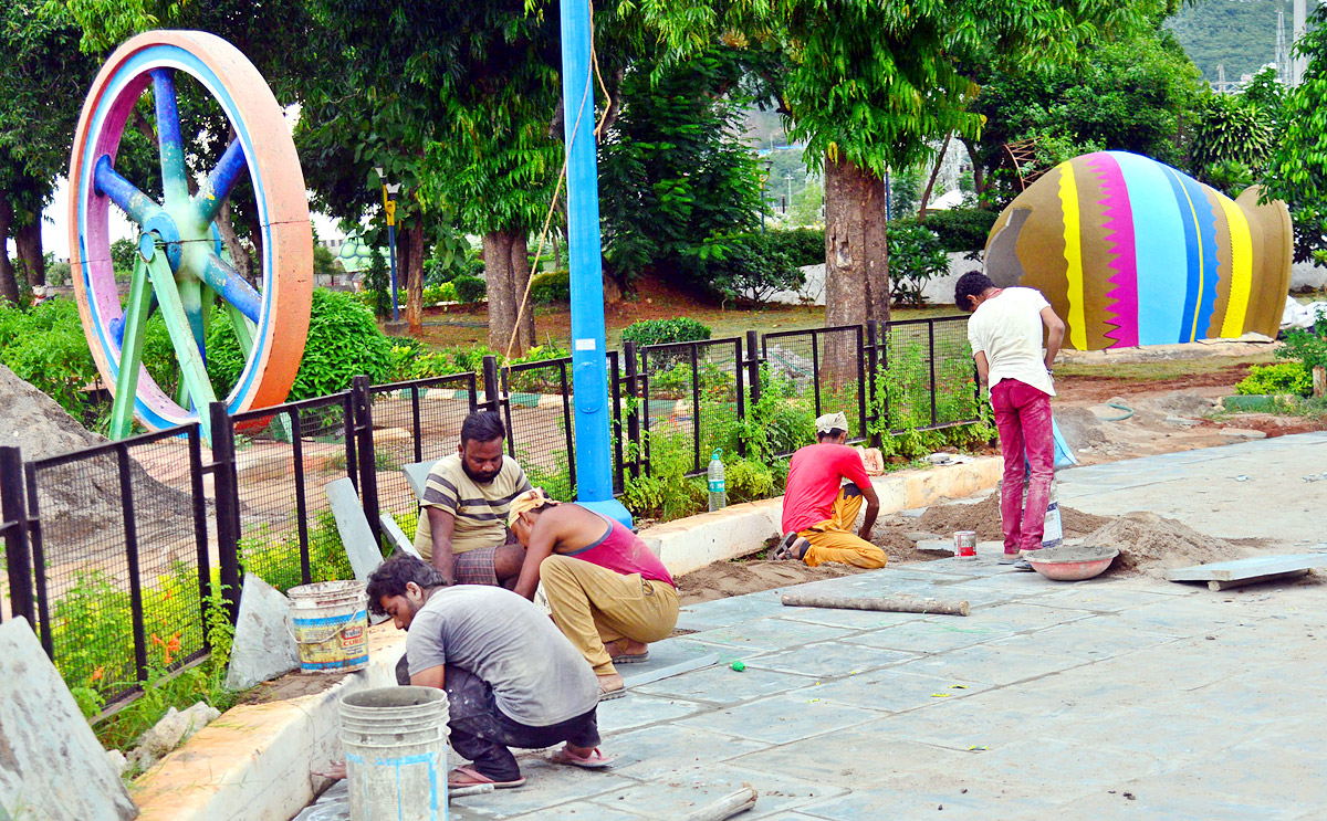 Rajiv Gandhi Park in Vijayawada  - Sakshi10