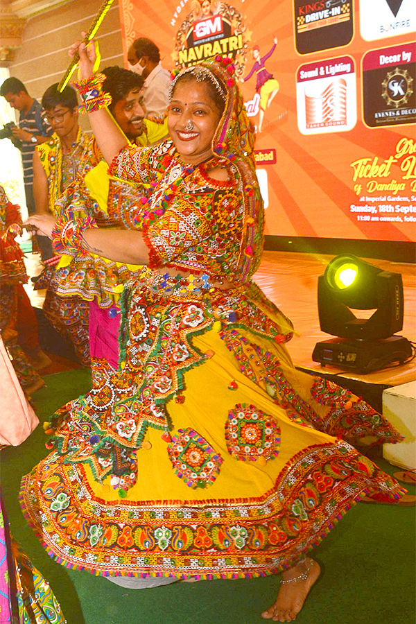 Colourful Dandiya Dance In Hyderabad - Sakshi10