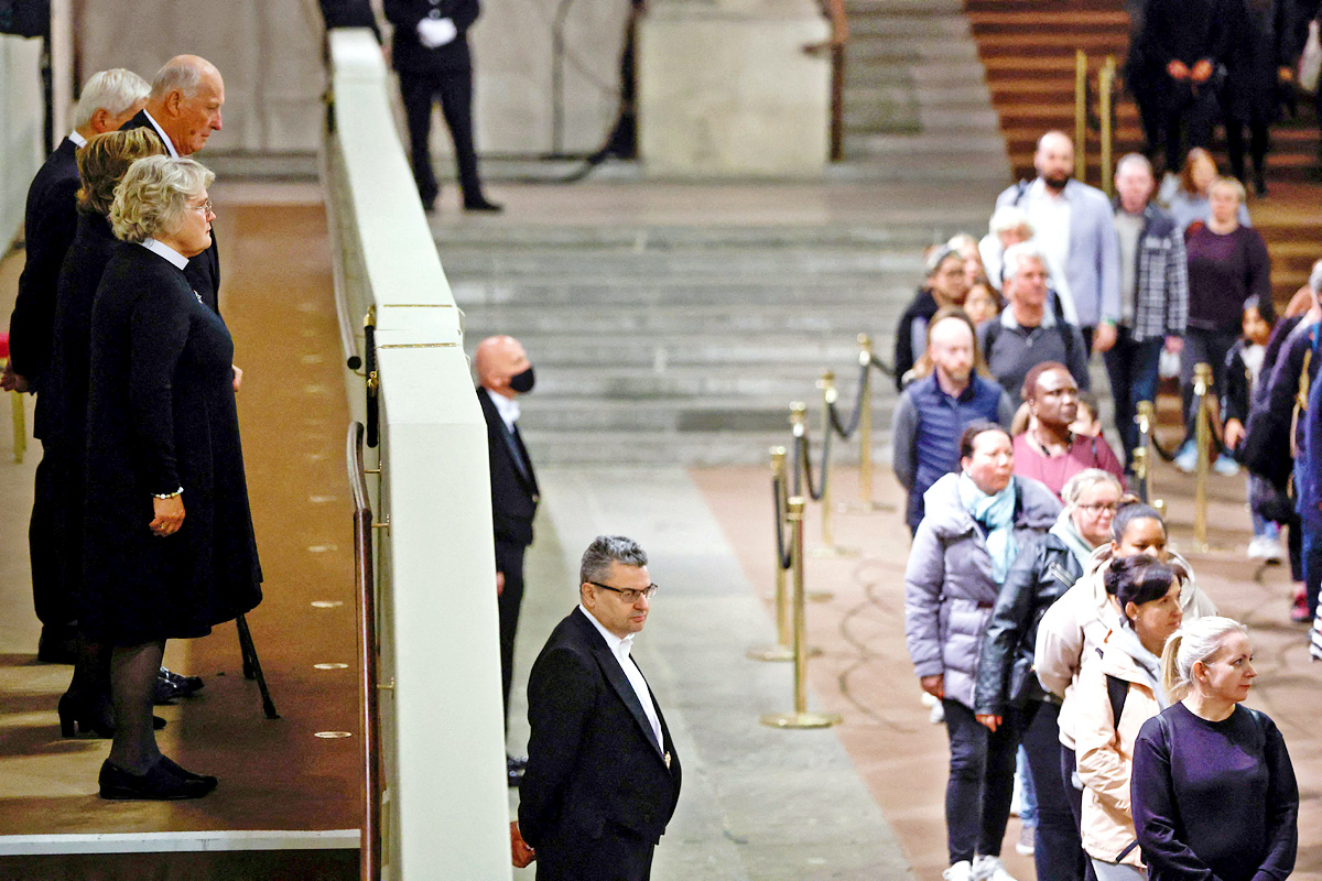 World Leaders Arrive In London For Funeral Of Queen Elizabeth II - Sakshi44