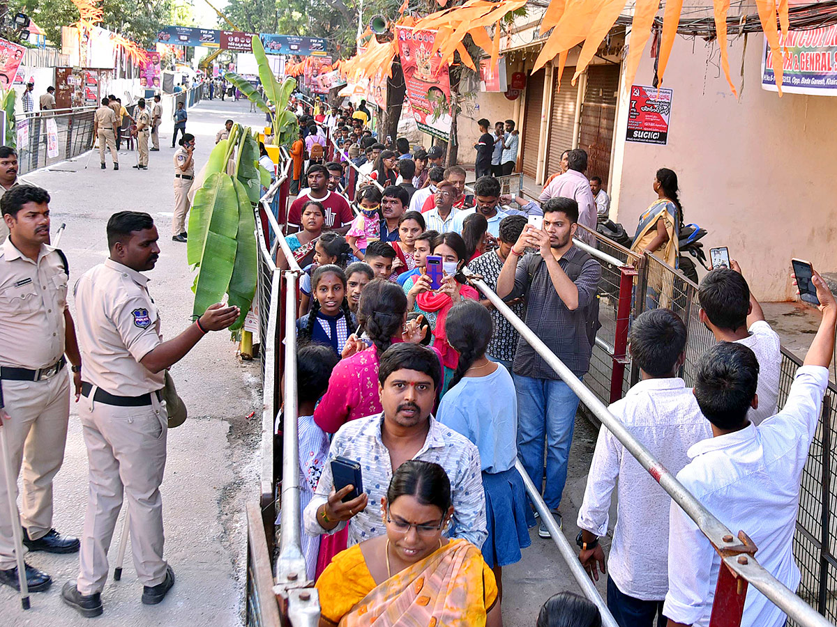 Khairatabad Maha Ganapathi 2022 Photos - Sakshi2