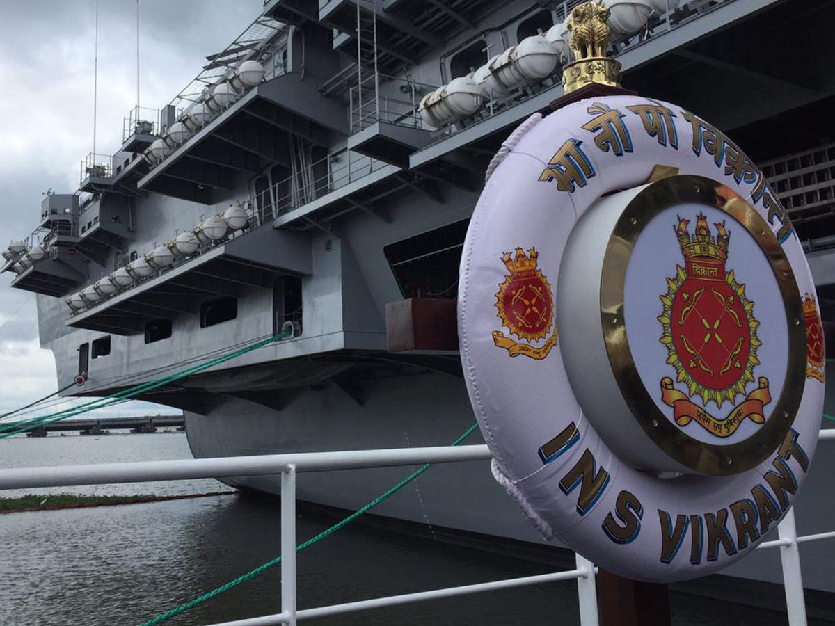 PM Modi Receives Guard Of Honour On INS Vikrant Commission At Kochi Shipyard Photo Gallery - Sakshi6