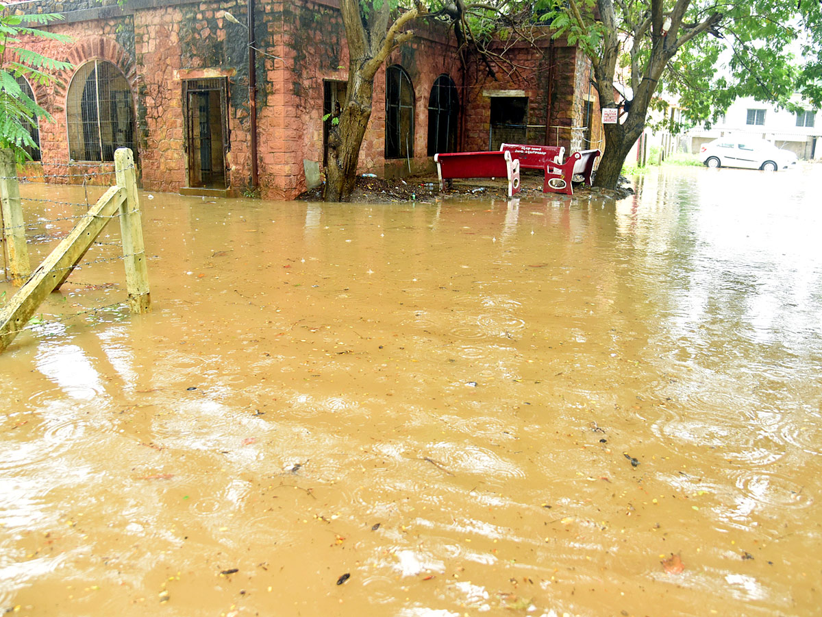 Heavy Rainfall in West Godavari District Eluru - Sakshi16