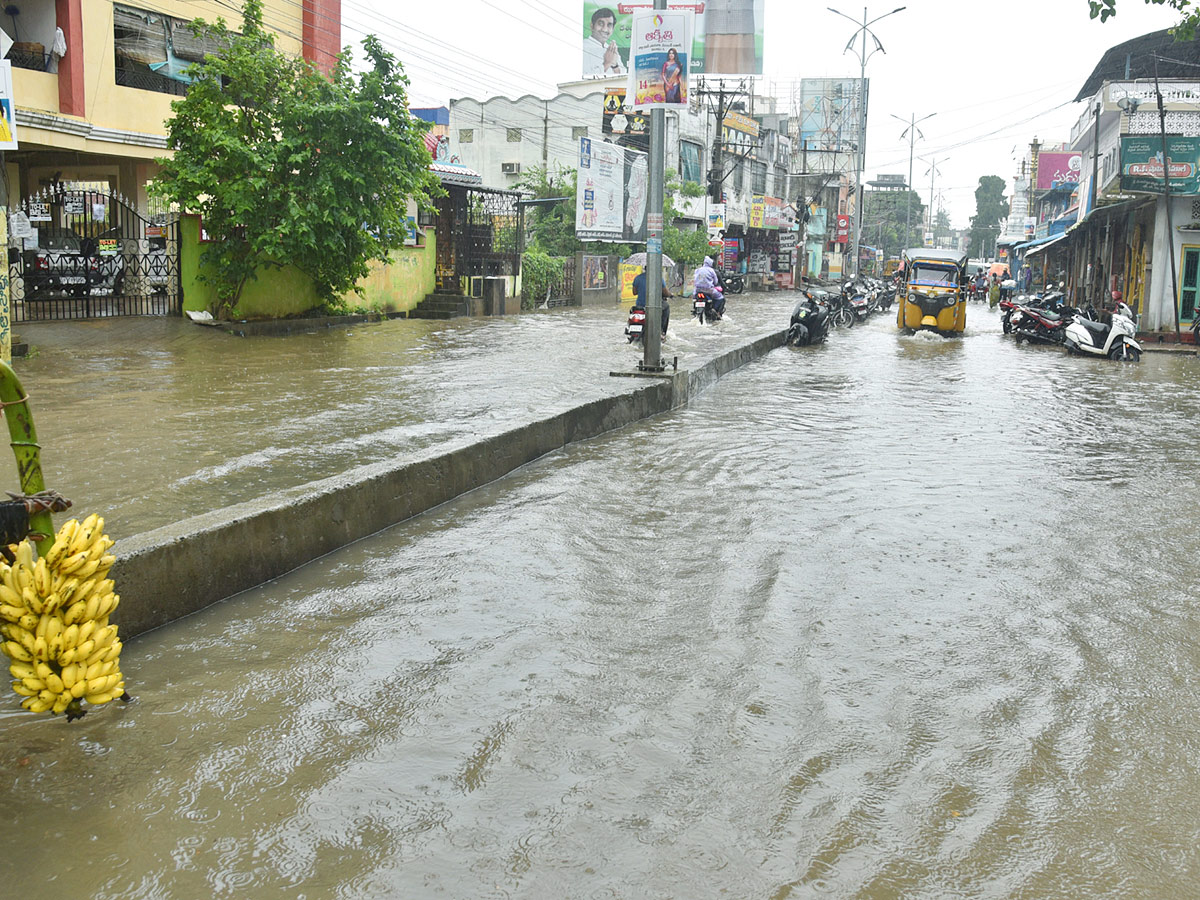 Heavy Rainfall in West Godavari District Eluru - Sakshi23