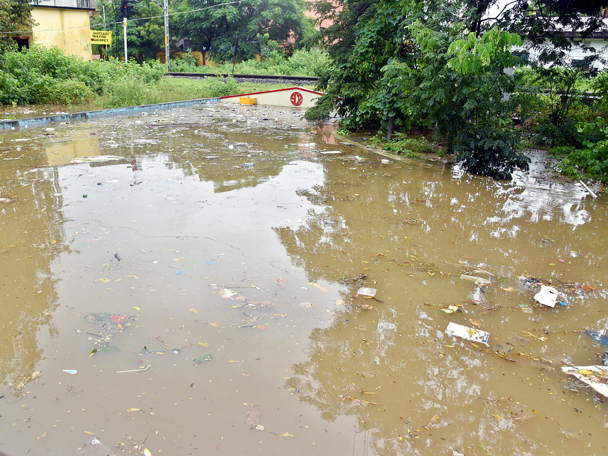 Heavy Rainfall in West Godavari District Eluru - Sakshi29