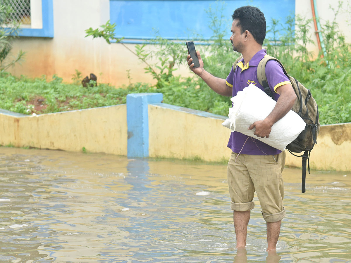 Heavy Rainfall in West Godavari District Eluru - Sakshi31