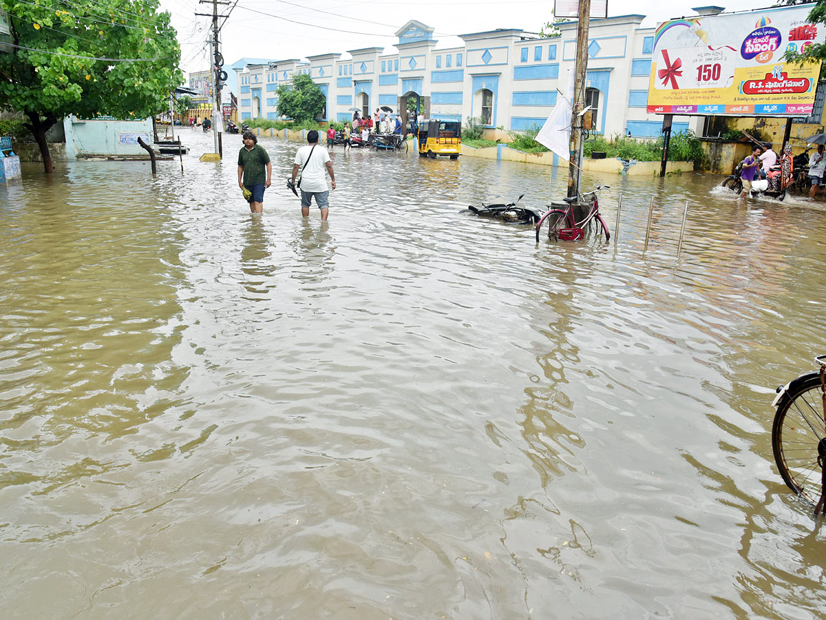 Heavy Rainfall in West Godavari District Eluru - Sakshi37