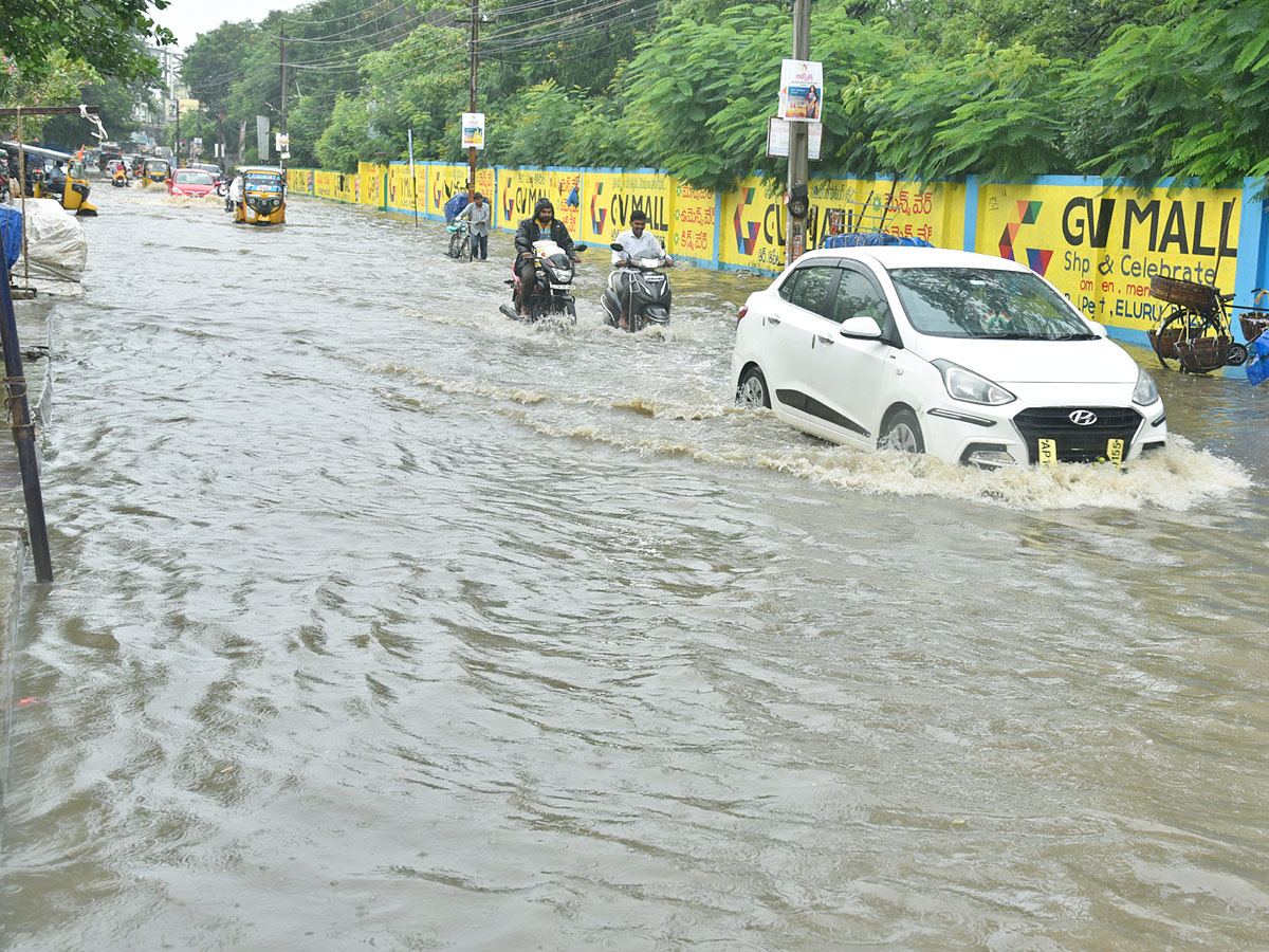 Heavy Rainfall in West Godavari District Eluru - Sakshi8