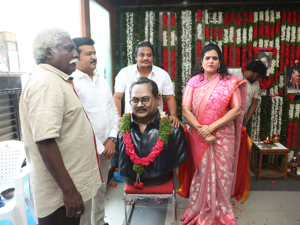 Tollywood senior actor krishnam raju 11th day ceremony Photo Gallery - Sakshi15