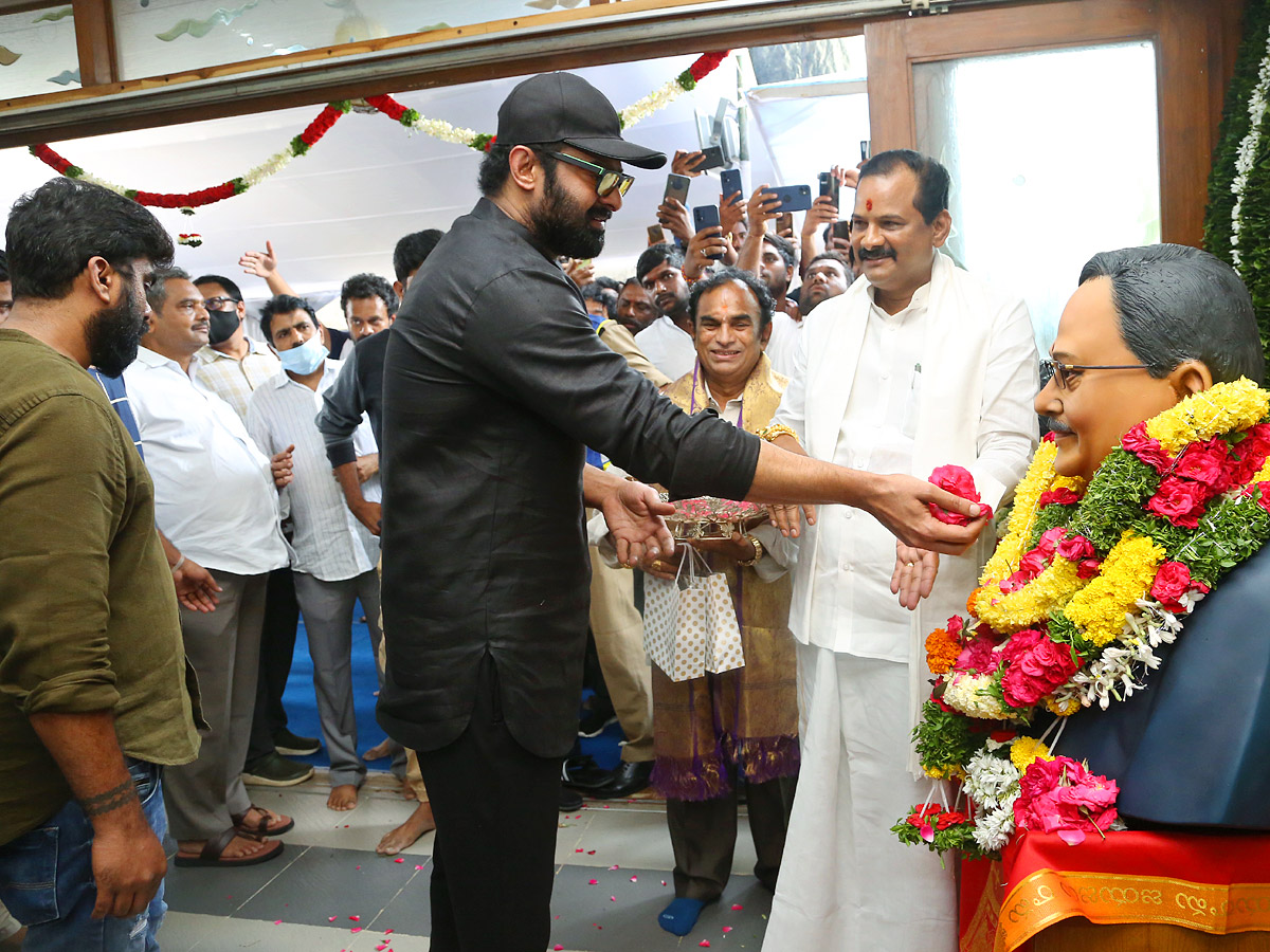 Tollywood senior actor krishnam raju 11th day ceremony Photo Gallery - Sakshi3