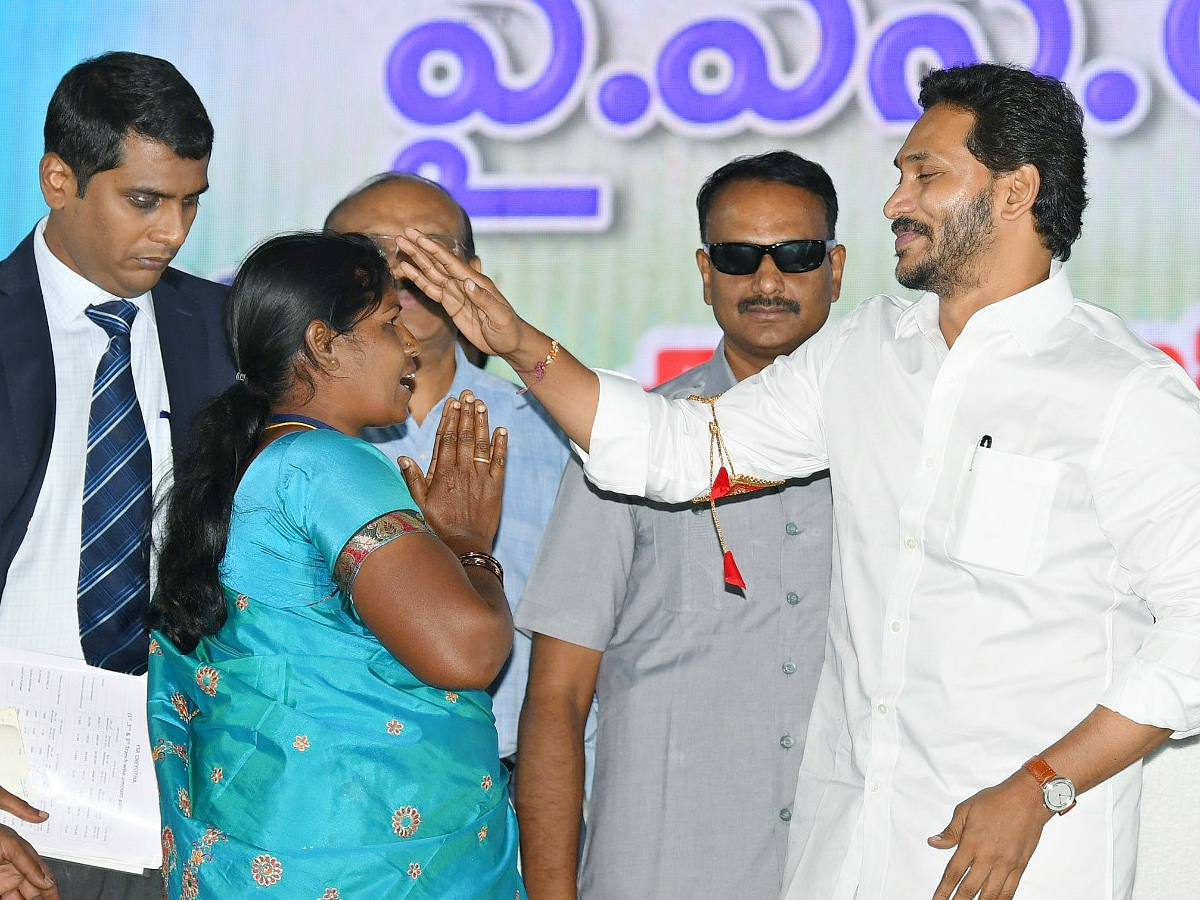 CM YS Jagan Kuppam Tour photo Gallery - Sakshi36