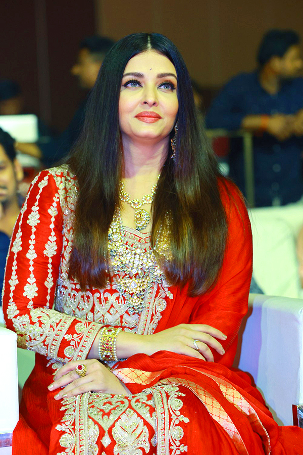 Aishwarya Rai bachchan Ponniyin Selvan Pre Release Event - Sakshi14