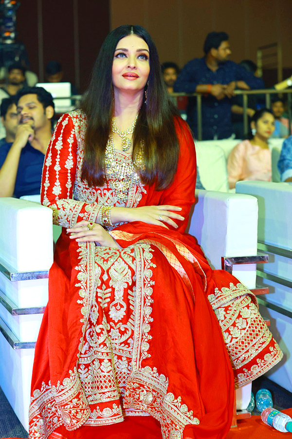 Aishwarya Rai bachchan Ponniyin Selvan Pre Release Event - Sakshi17