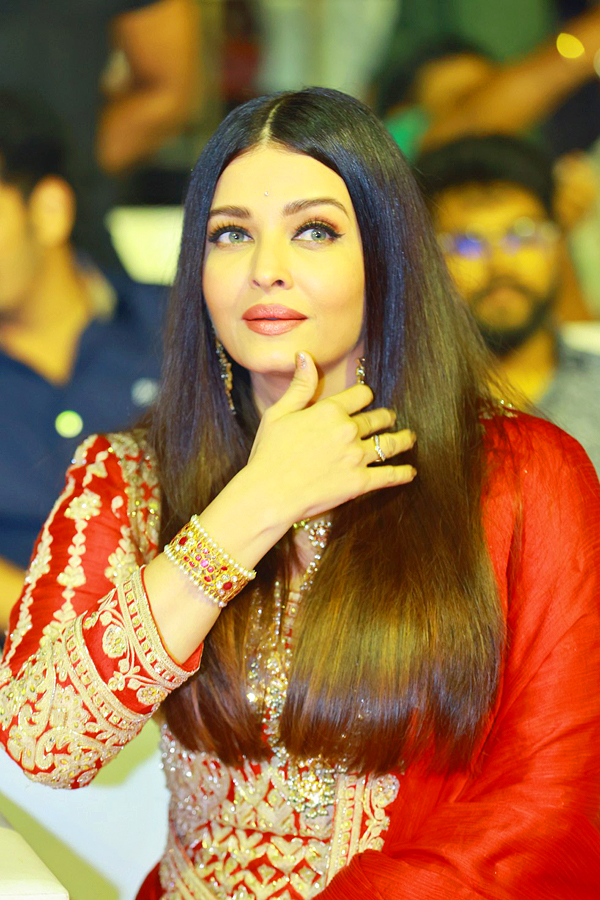 Aishwarya Rai bachchan Ponniyin Selvan Pre Release Event - Sakshi22