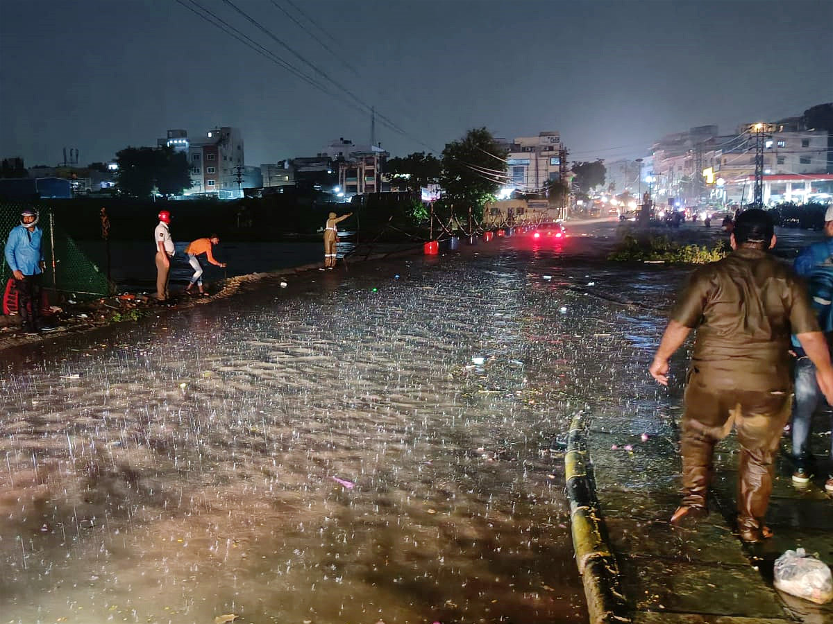 Heavy Rain in Hyderabad Photo Gallery - Sakshi3