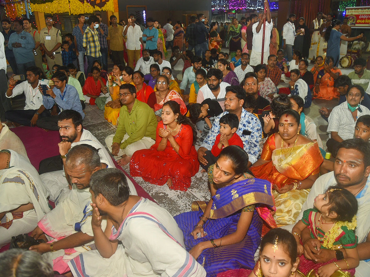 Dussehra festivities to Begin at Vijayawada Kanaka Durga Temple - Sakshi13