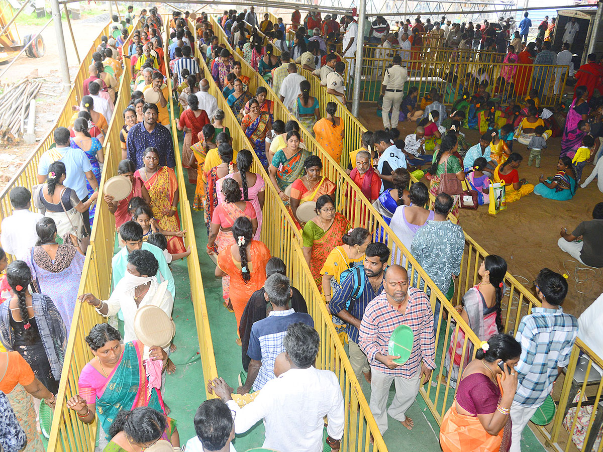 Dussehra festivities to Begin at Vijayawada Kanaka Durga Temple - Sakshi14