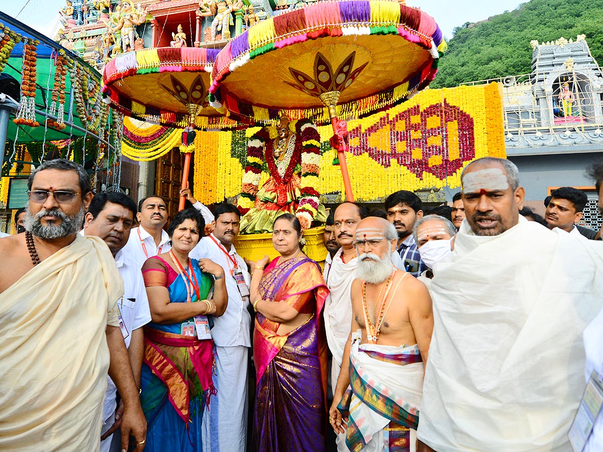 Dussehra festivities to Begin at Vijayawada Kanaka Durga Temple - Sakshi29