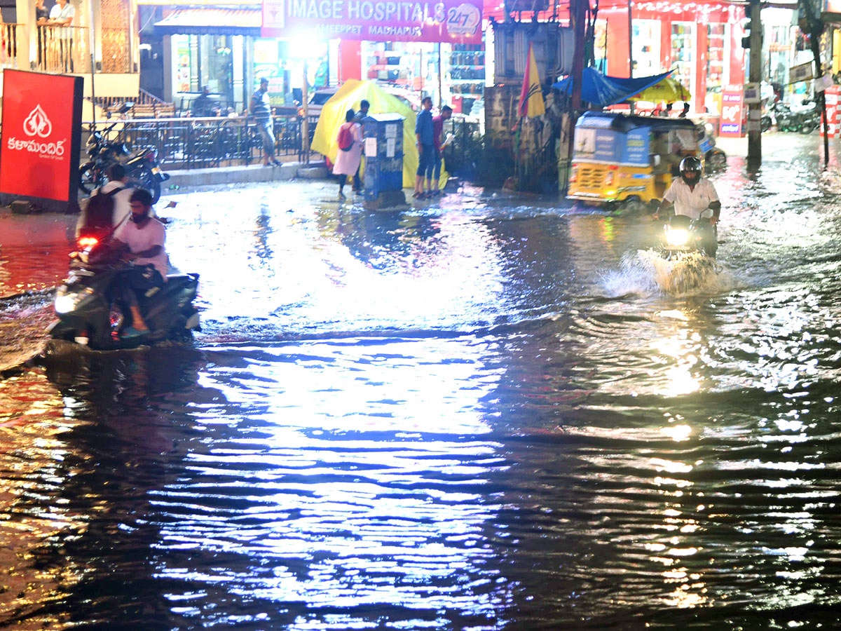 Heavy Rain in Hyderabad - Sakshi11