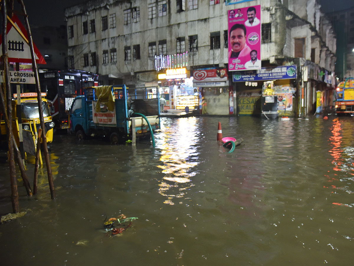 Heavy Rain in Hyderabad - Sakshi22