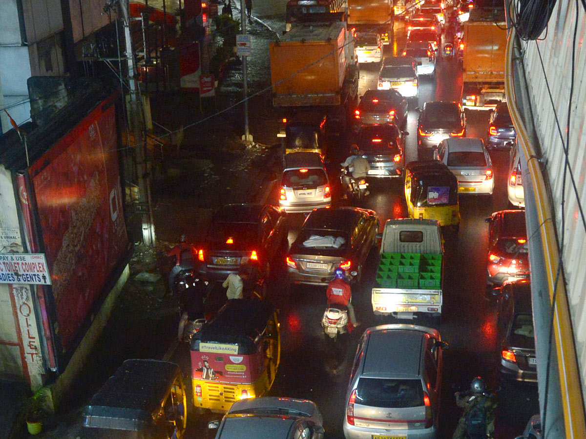 Heavy Rain in Hyderabad - Sakshi27