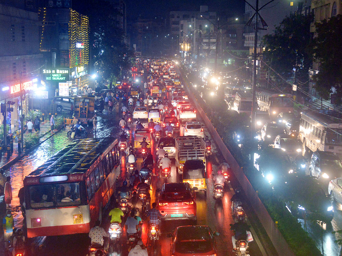 Heavy Rain in Hyderabad - Sakshi8