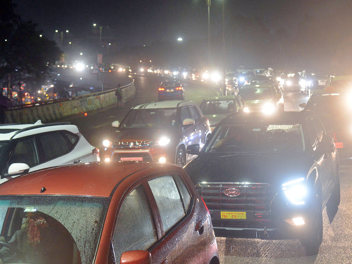 Heavy Rain in Hyderabad - Sakshi9