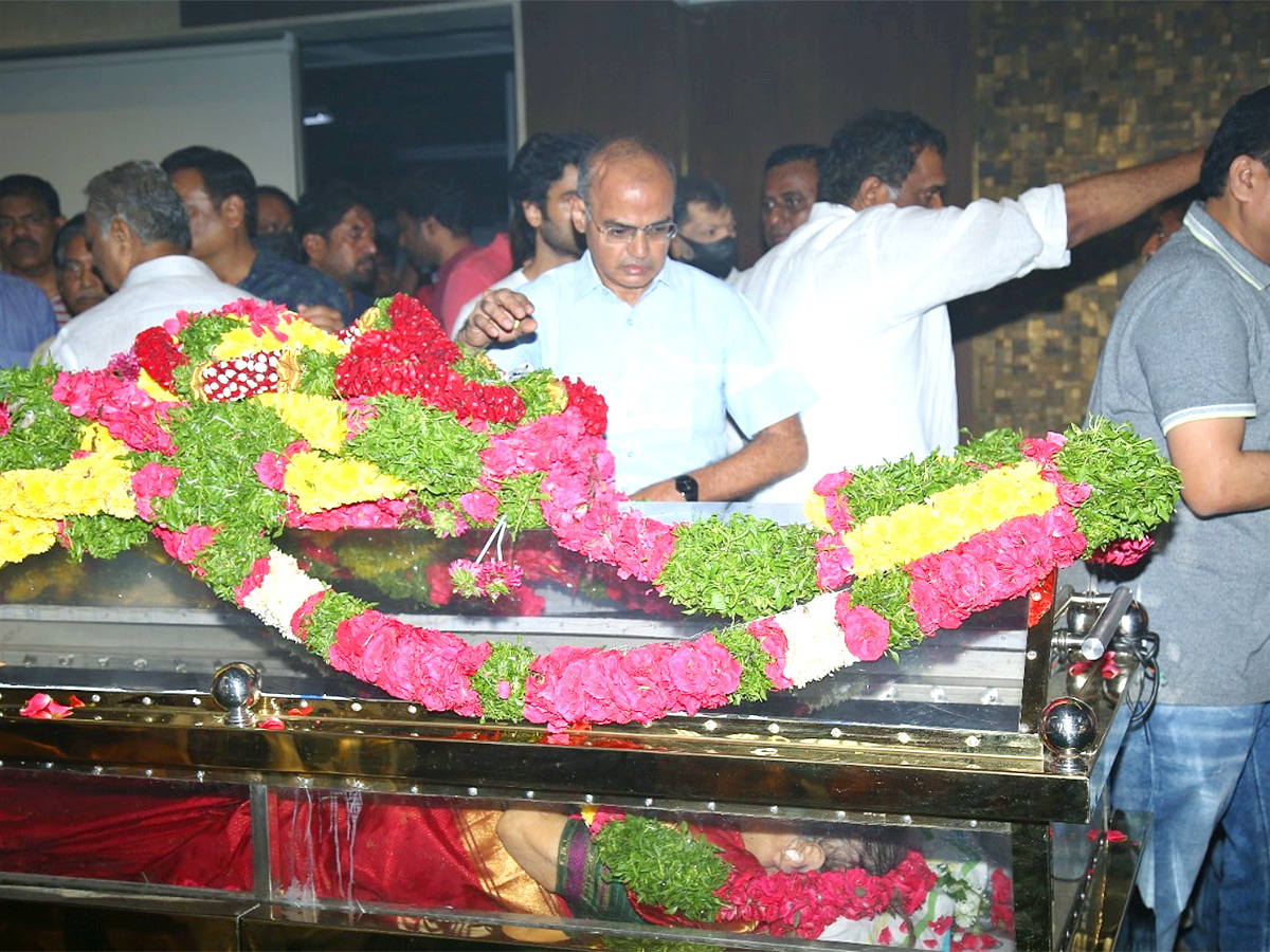 Mahesh Babu Mother Indira Devi Death: Celebrities Pays Tributes, Pics Inside - Sakshi12