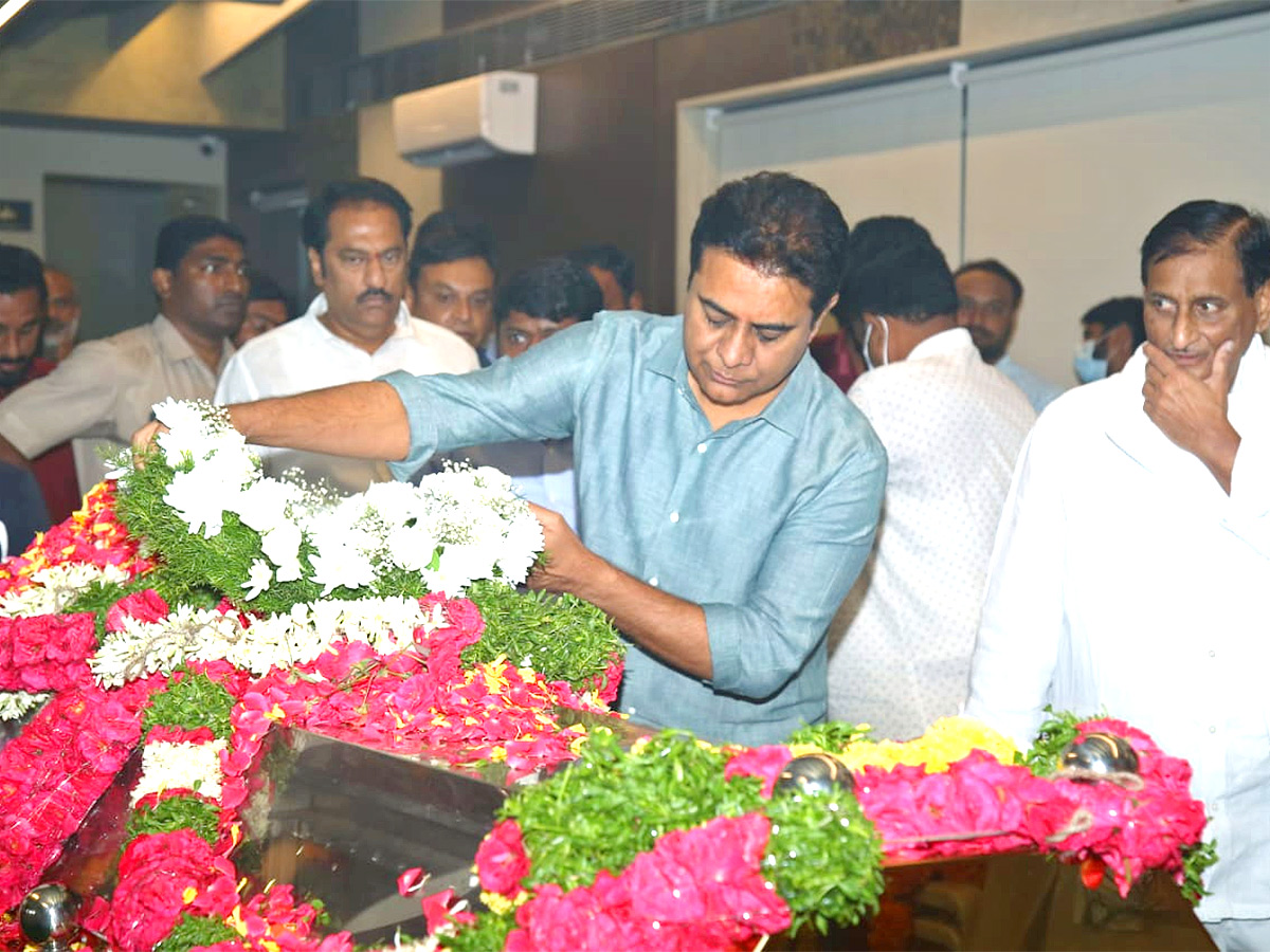 Mahesh Babu Mother Indira Devi Death: Celebrities Pays Tributes, Pics Inside - Sakshi2