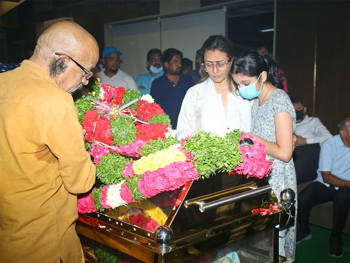 Mahesh Babu Mother Indira Devi Death: Family Members Pays Tributes, Pics Inside - Sakshi8