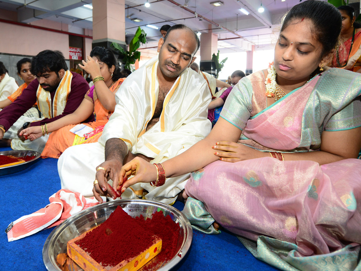 Sharan Navaratri 2022 Celebrations At vijayawada Day 3 Photo Gallery - Sakshi7