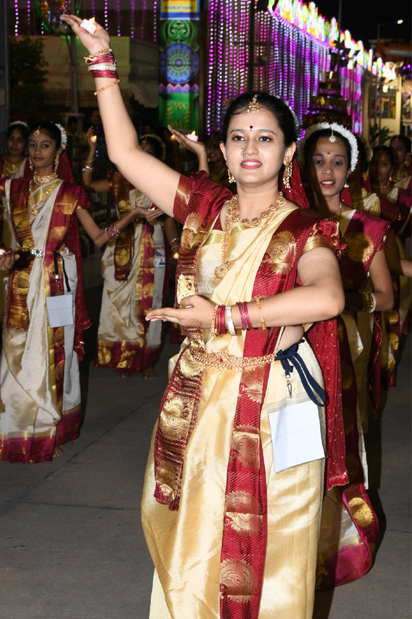 Muthyapu Pandiri Vahana Seva At Tirumala Srivari Brahmotsavam - Sakshi22