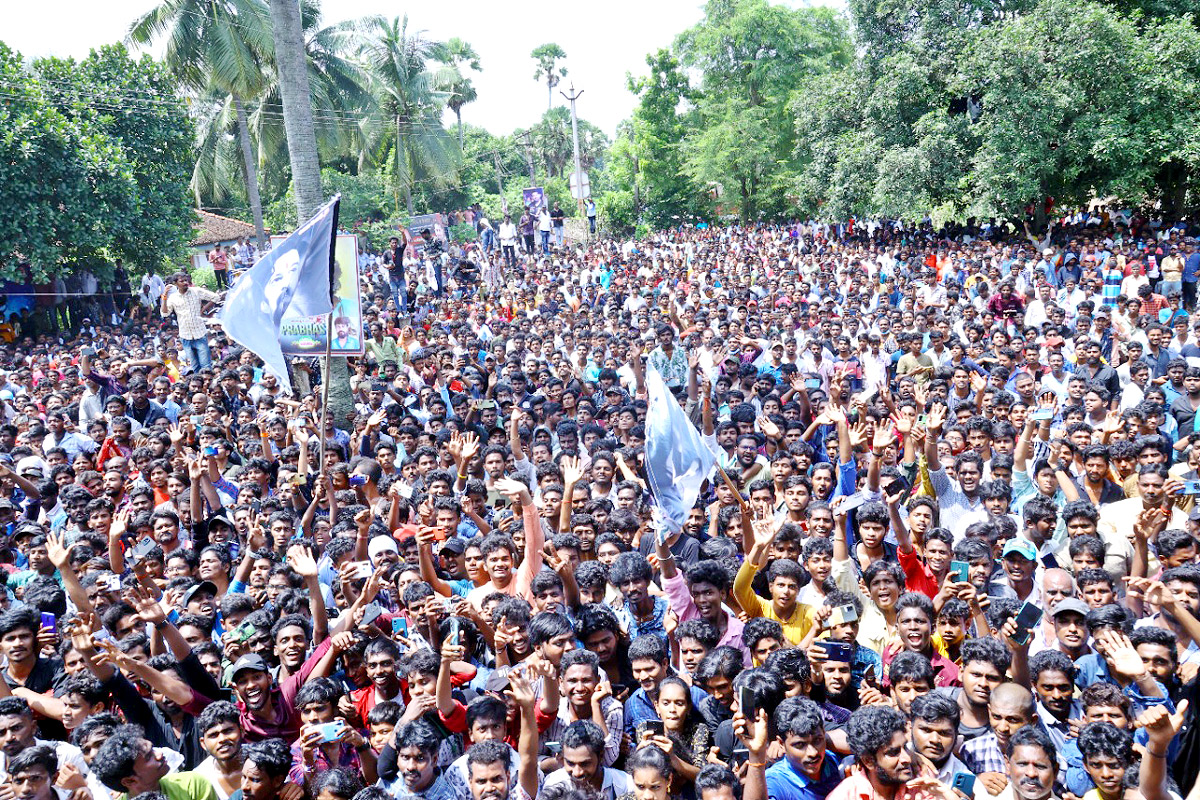 Krishnam Raju Samsmarana Sabha Prabhas Craze At Mogalturu - Sakshi9