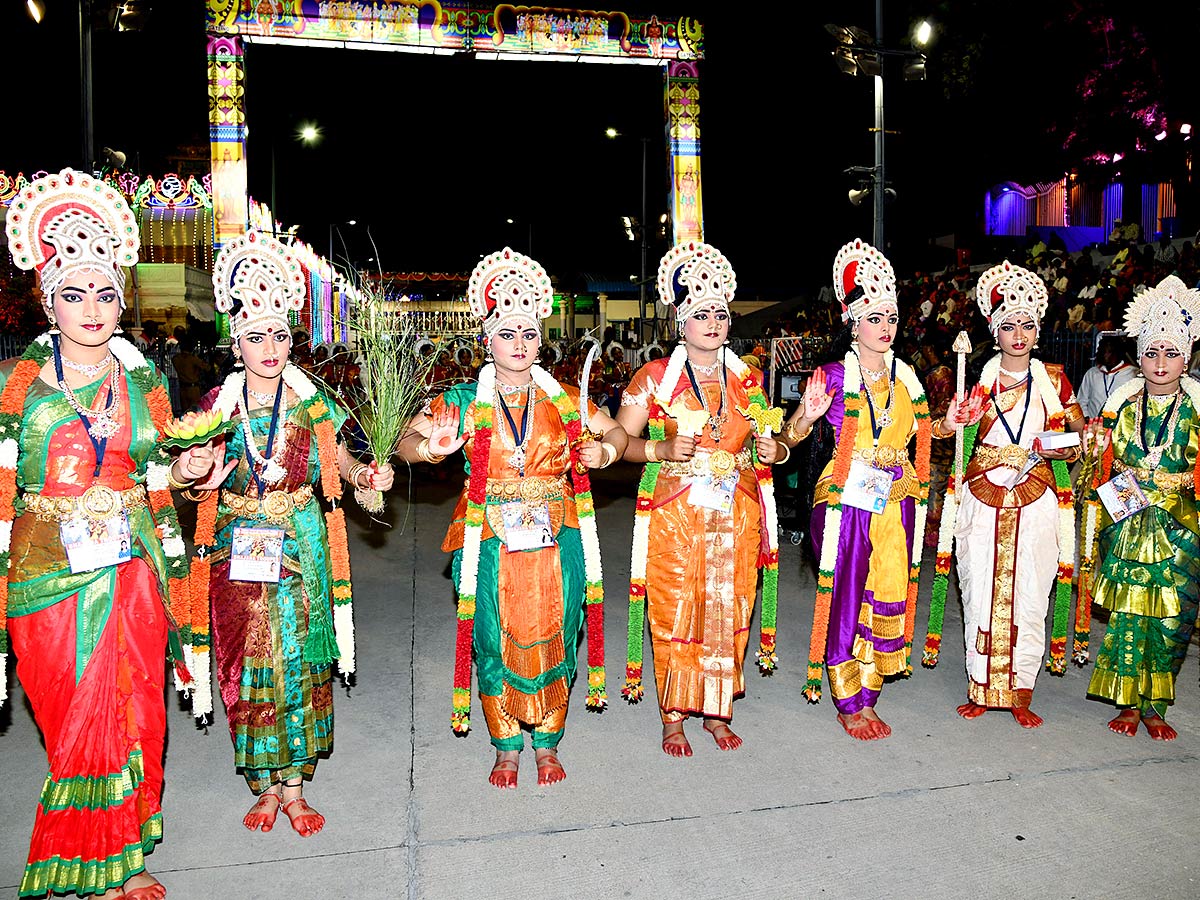 Hamsa Vahana Seva Tirumala Srivari Brahmotsavam - Sakshi13