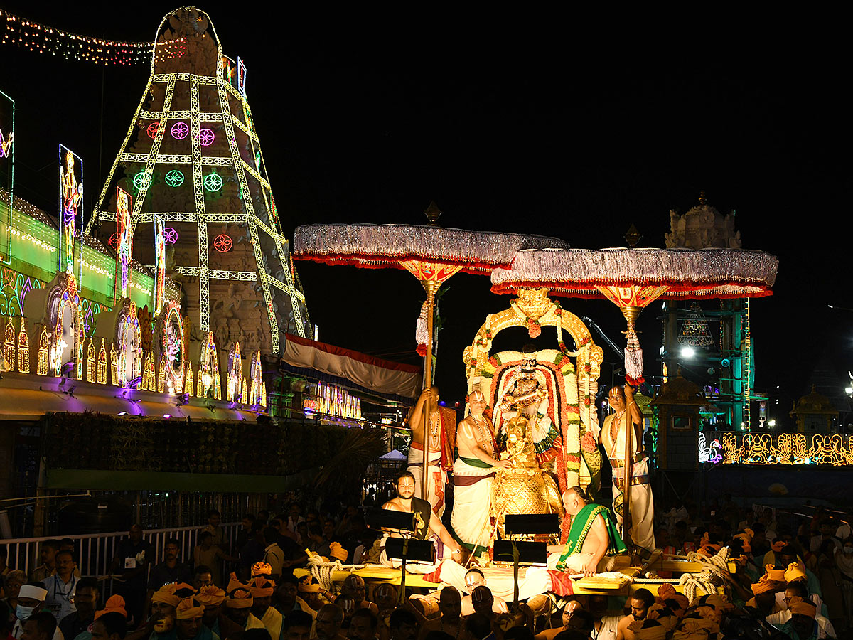 Hamsa Vahana Seva Tirumala Srivari Brahmotsavam - Sakshi2