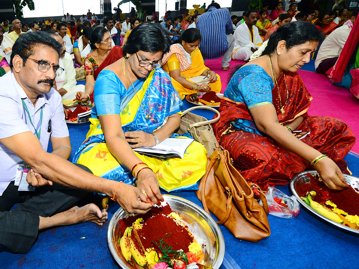  vijayawada Sri Lalitha Tripura Sundari Devi Photo Gallery - Sakshi18