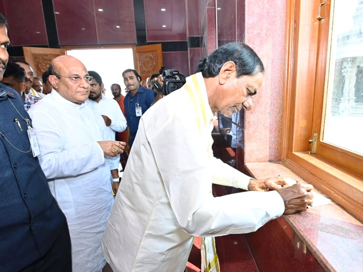 CM KCR Yadadri Tour Photo Gallery - Sakshi12