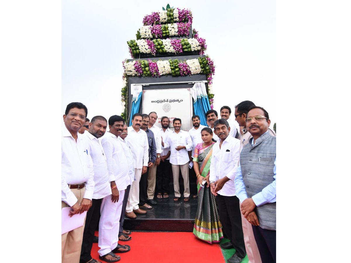 CM YS Jagan Nellore Tour Photo Gallery - Sakshi11