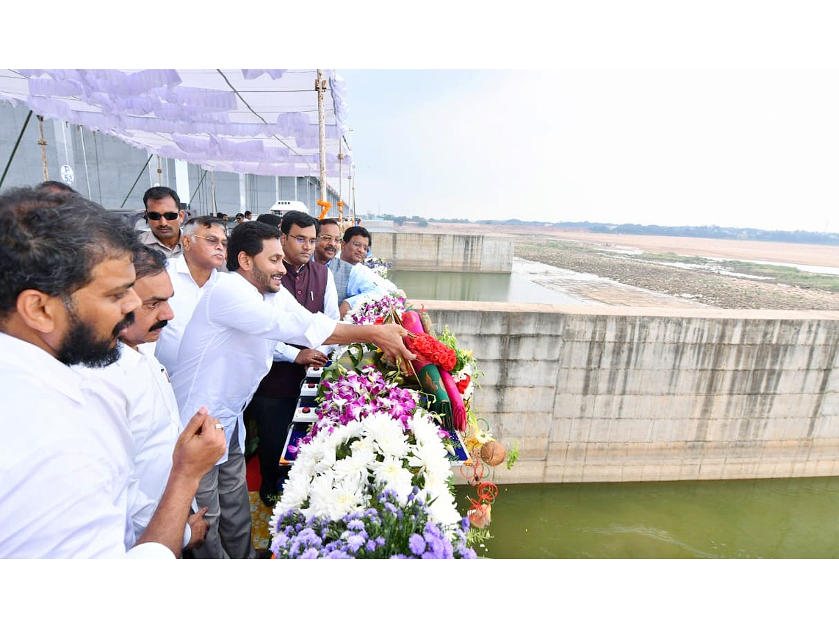 CM YS Jagan Nellore Tour Photo Gallery - Sakshi18