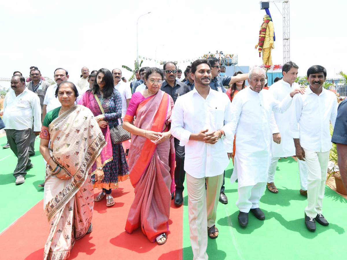 CM YS Jagan Nellore Tour Photo Gallery - Sakshi3